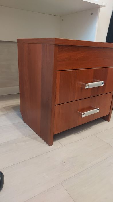 Тумбы прикроватные