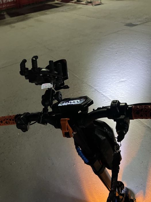 Kukirin g2 master, intretinut și TUNAT , top speed 70km\h.