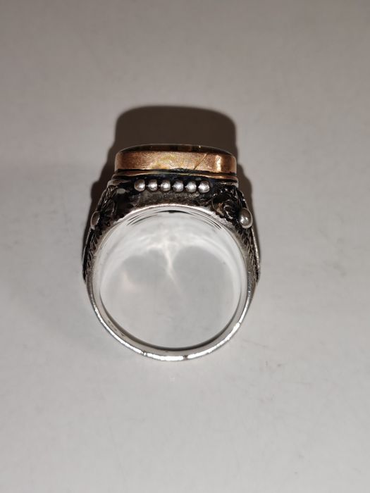 Мужской печатка .