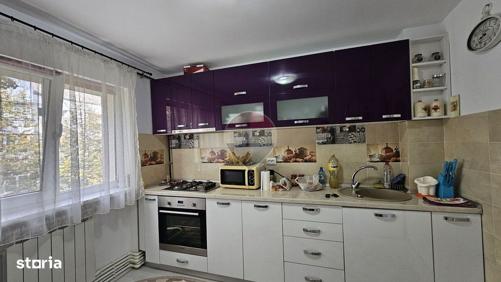 Apartament confort 1 cu 3 camere în Burdujeni, Suceava