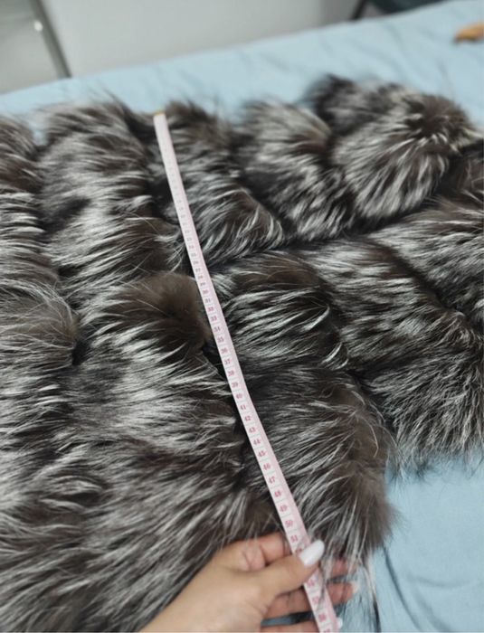 Vesta blana vulpe noua