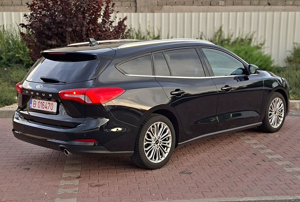 FORD Focus 2022 — imagine 4