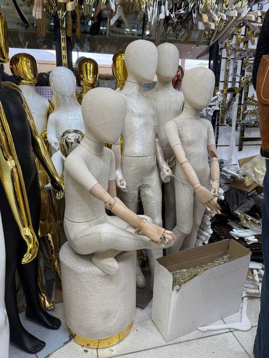 maniken veshalka