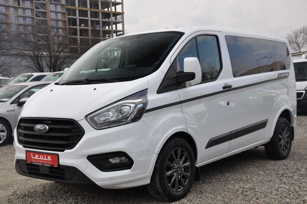 Ford Transit Custom Kombi 8 Locuri Automat