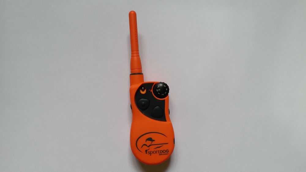 Telecomanda de înlocuire pentru sistemele de dresaj SportDog SD-