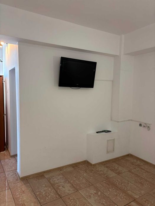 Inchiriez birouri zona John cu loc de parcare