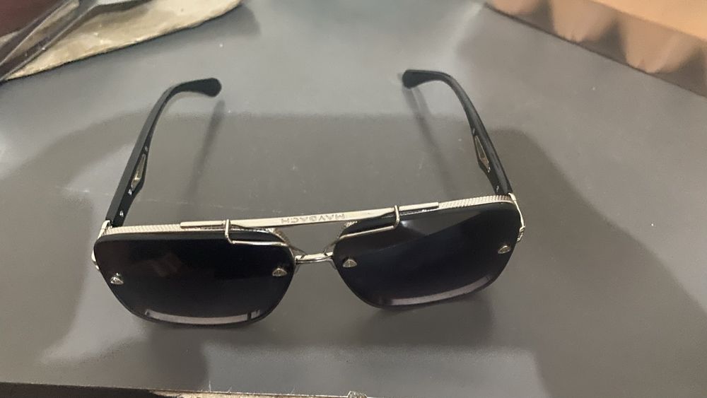 Очки золотистый