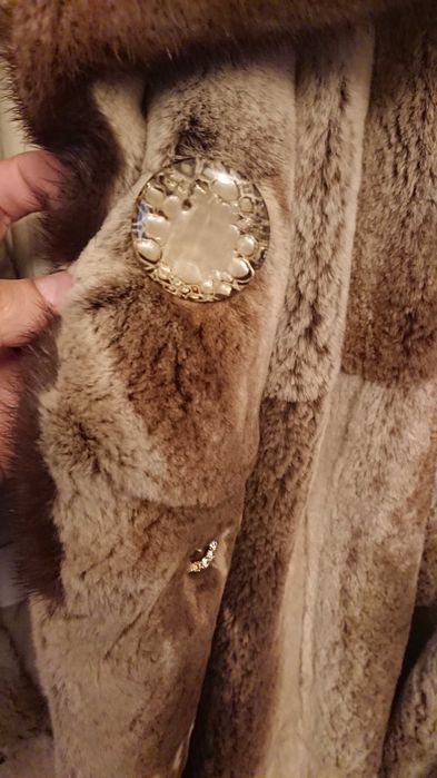 Продам норковые шубы