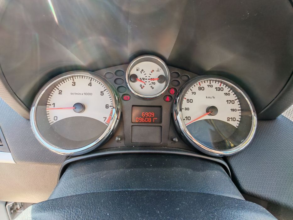Peugeot 207 1.6 160hp