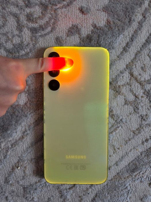 Самсунг а 25 срочно