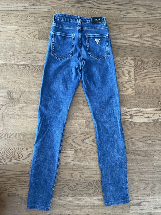 Дамски дънки Guess 25 размер