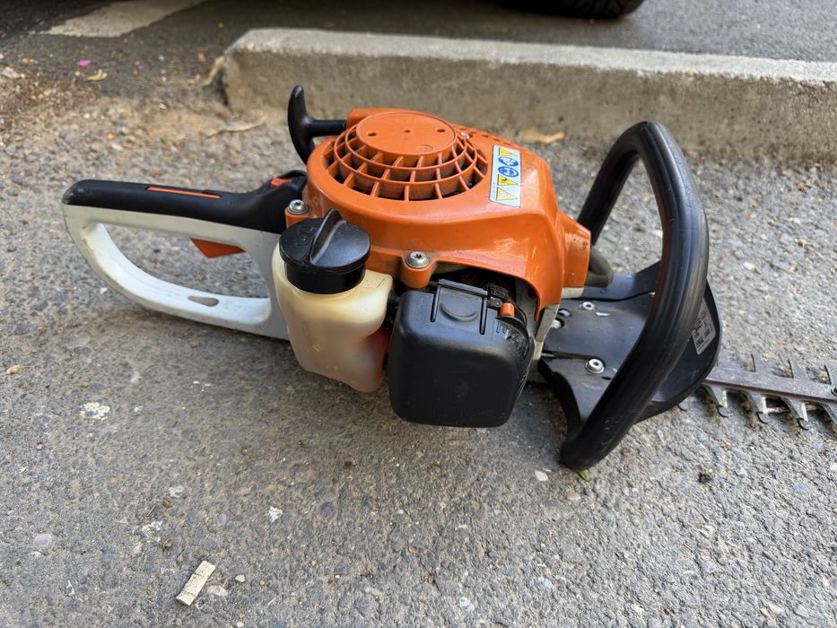Foarfeca gard viu Stihl Hs 45 perfect functionala