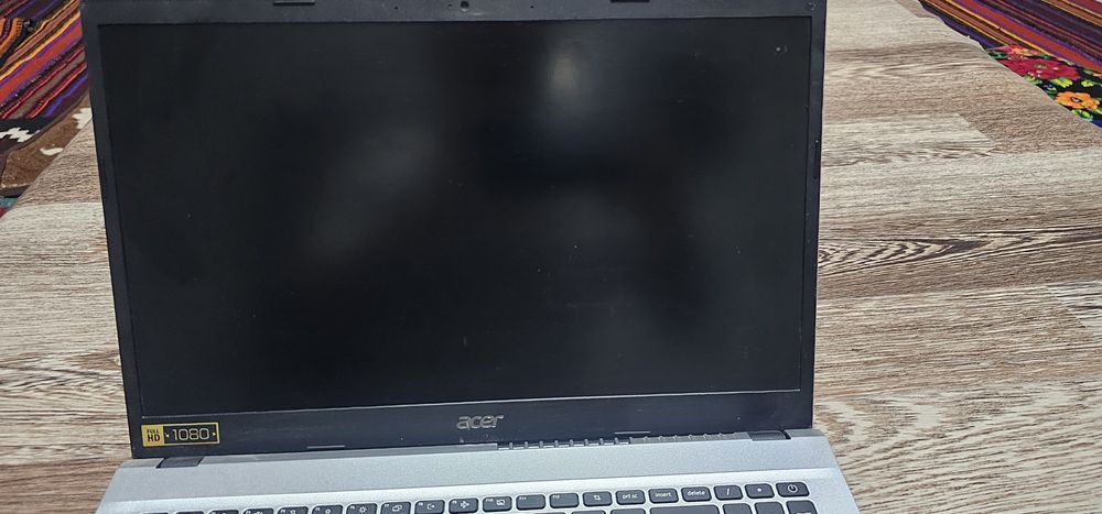 Acer i3 256 hamma narsasi joyida