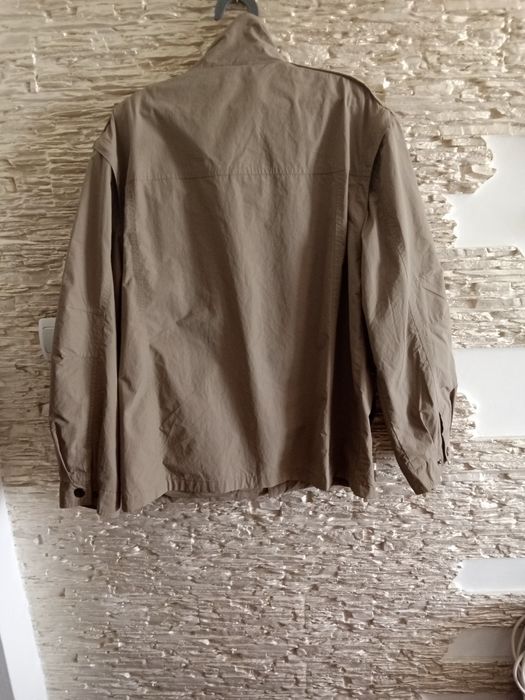 Продам мужскую ветровку