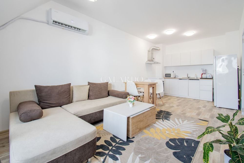 Продава се Тристаен апартамент в София, Люлин - център - 82 кв.м за 2440 €/кв.м - Снимка #3