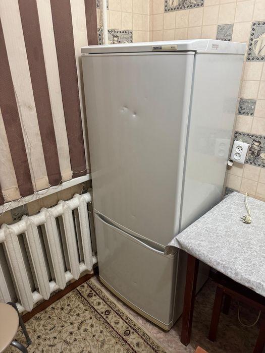 Срочно продам  холодильник