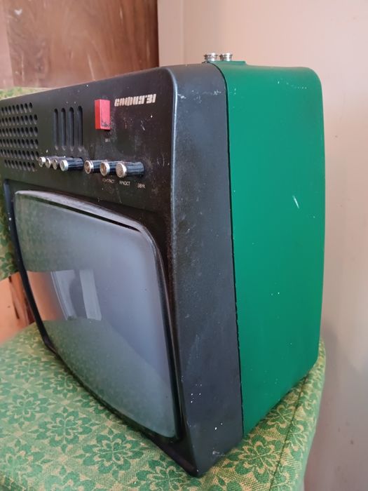Телевизор София 31