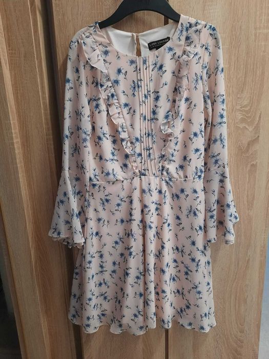 Rochie de zi / ocazie scurta marimea 34 / 36 roz cu flori albastre