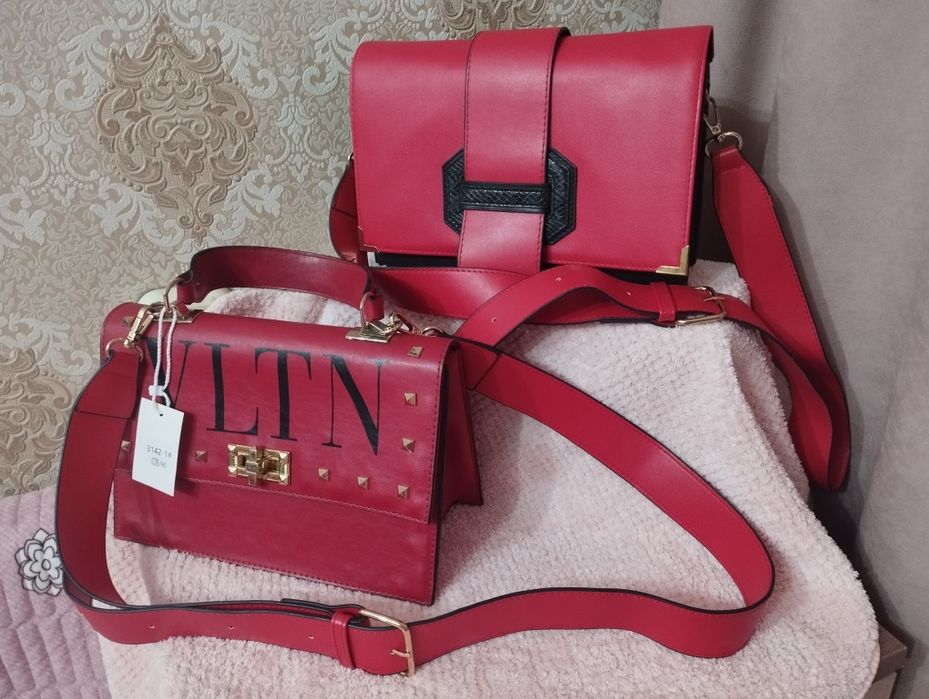 Сумки женские красные и бордовая-новые по 7000, черная  б/у  10000 тен