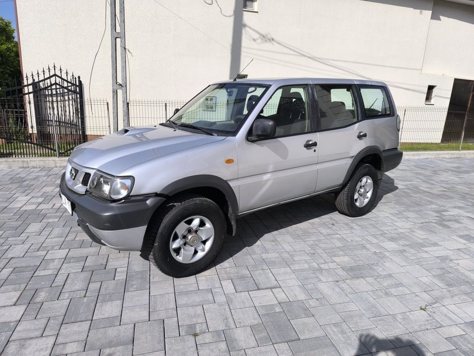 NISSAN Terrano