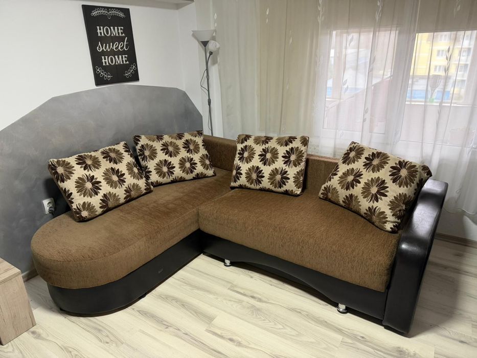 Vand coltar 228x152 mai multe detalii la nr +40 (740) 195 499