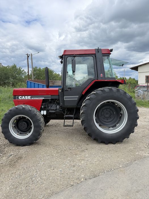 Vând sau schimb tractor Case International 845 XL