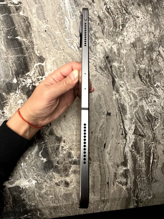 IPad Pro 11 инча 2 gen  Space Black Запазен