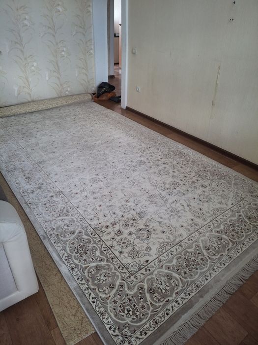 Продам хороший палас