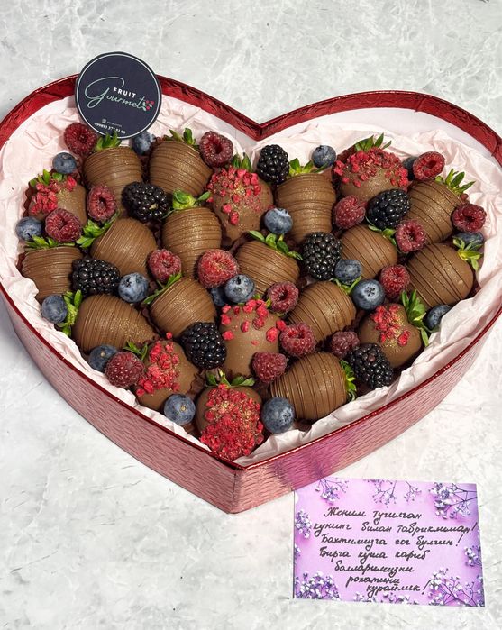 Клубника в шоколаде qulupnay shokolad Подарки для женщин