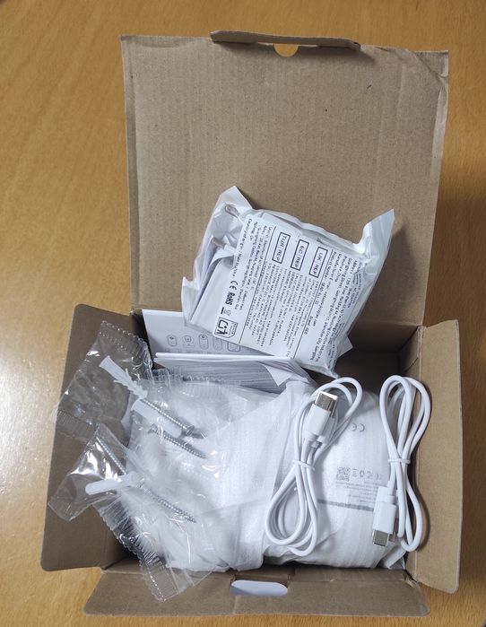 2 броя WiFi Камери за Наблюдение,  1080P HD, Външни, 4.0Х Зум, ССТѴ IP