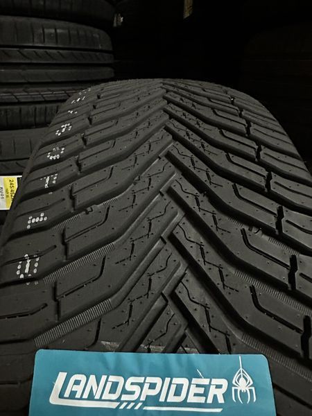 Нови всесезонни гуми LANDSPIDER 235/60R18 107W XL 2356018