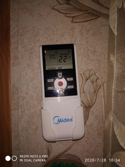 Кондиционер Midea 12 *