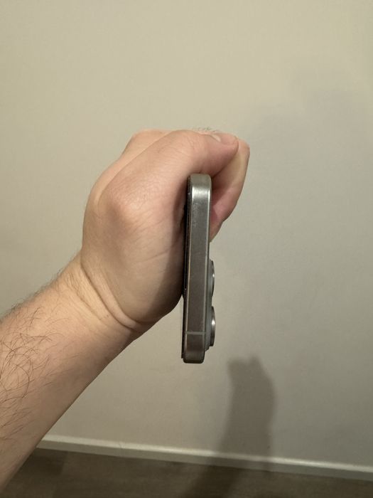 Iphone 15 pro max 256gb E sim