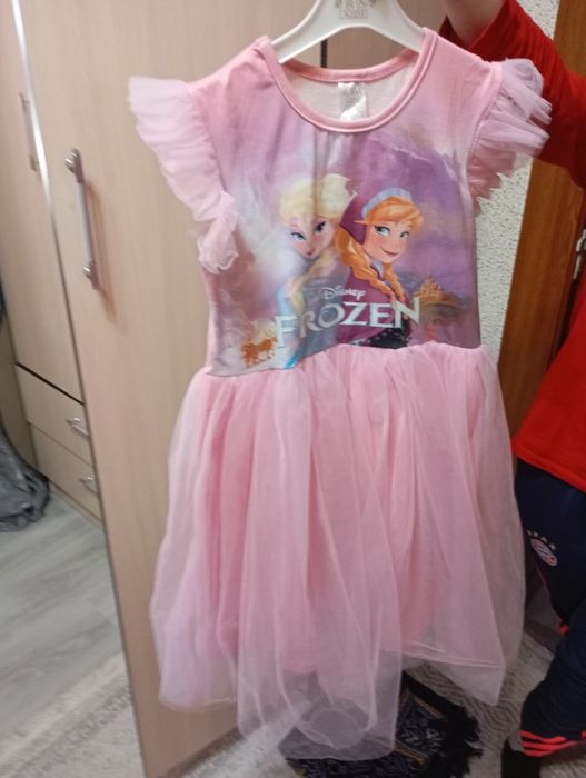 Продам платья срочно