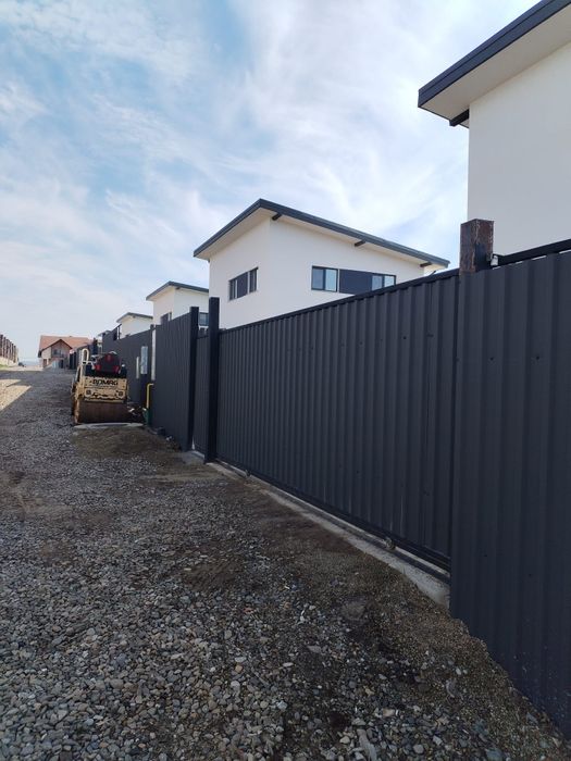 Casă de vânzare la Lisaura ,120 m2 utili, 5 ari, utilitati - la semifinisat sau la cheie