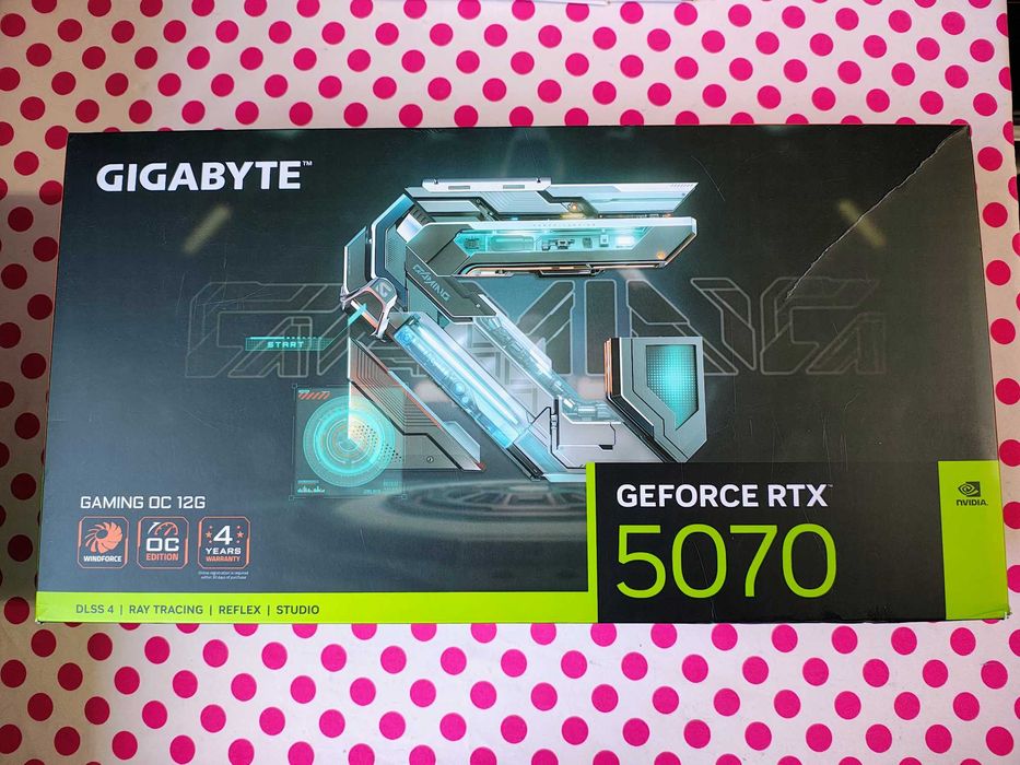 Placa video Gigabyte RTX 5070 GAMING OC 12GB GDDR7 192-bit.