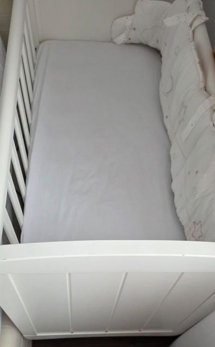 Patut bebe deluxe Mothercare cu balansoar alb L95 x l50 x h 80 cm