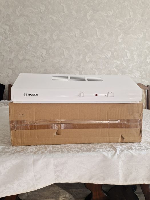 Вытяжка Bosch белая