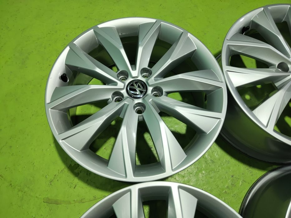 17 5x112 Vw T Rock Golf Touran Caddy Skoda Audi лети джанти 5х112