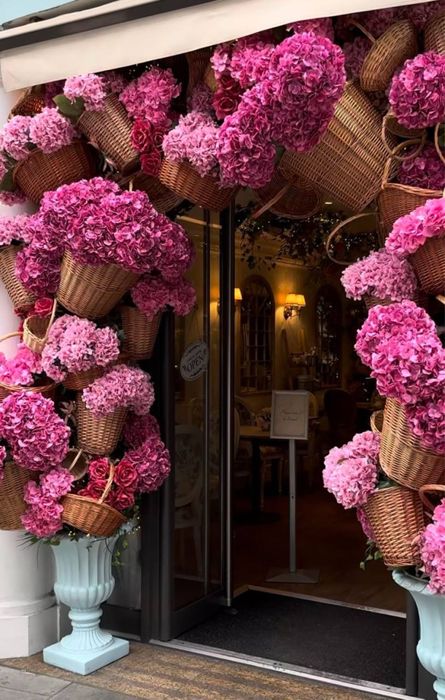 Оформления фасада арки декарации