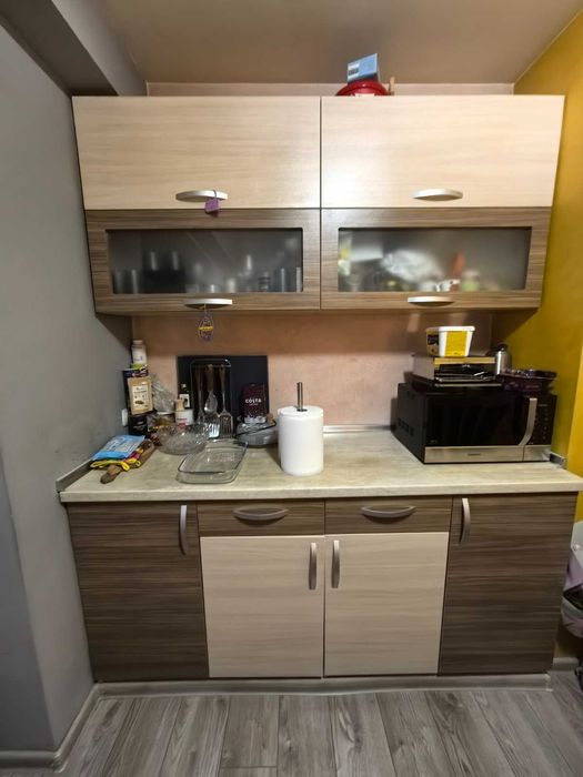 Кухненски шкафове 350евро секция 175евро