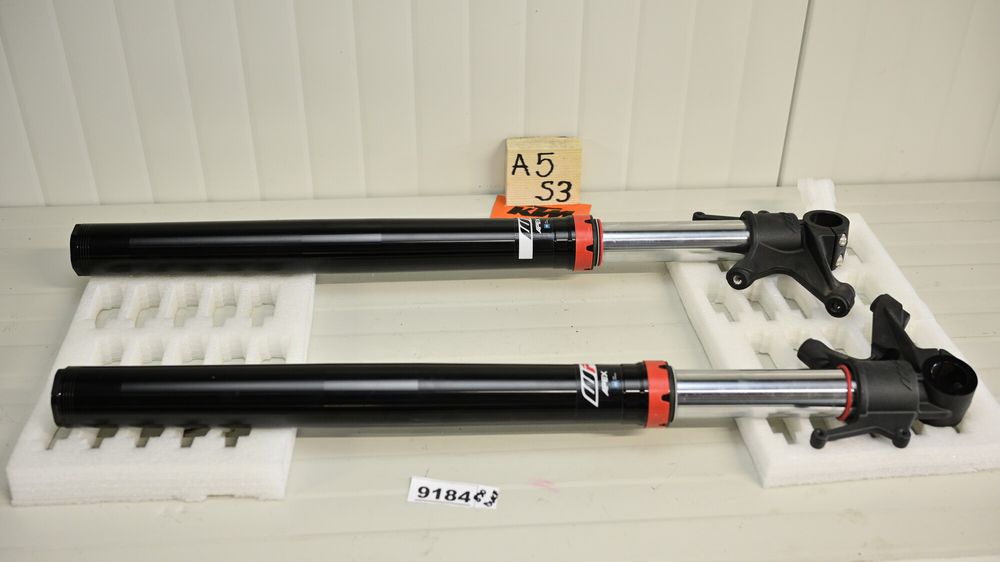 KTM 890 Duke  2021 2022  telescoape Tuburi furca fata WP Apex