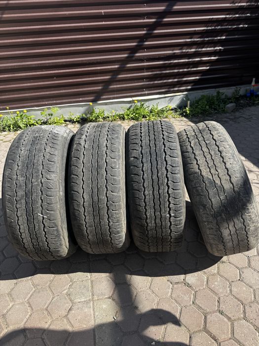 Продам резину летнюю 18 размера