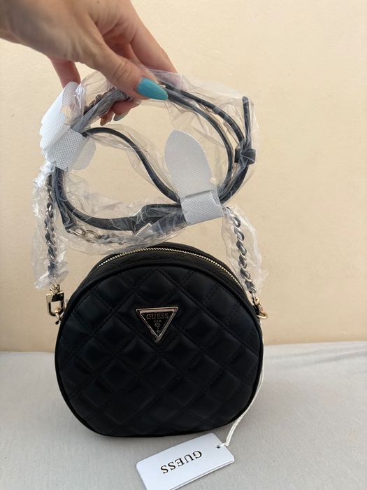 Нова оригинална дамска чанта на Guess