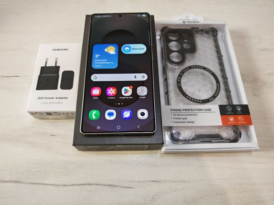 Чисто нов Samsung Galaxy S25 Ultra 512 GB Гаранция