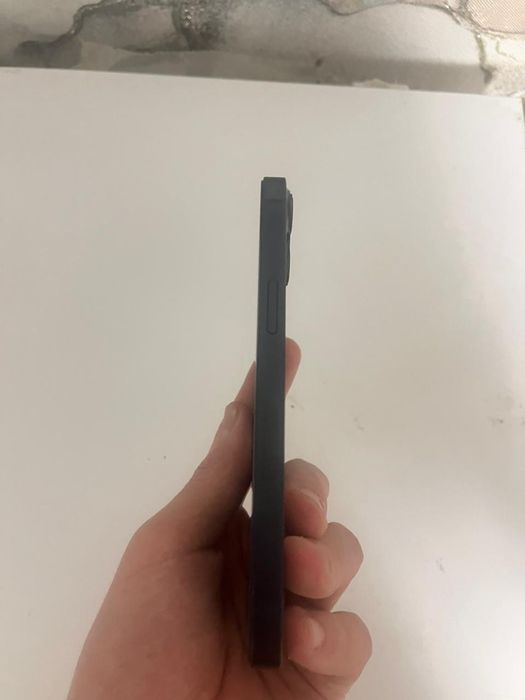 Айфон 13 заблокирован