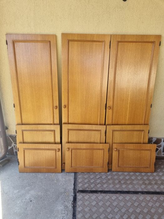 Usi stejar dulap cu balamale 9buc