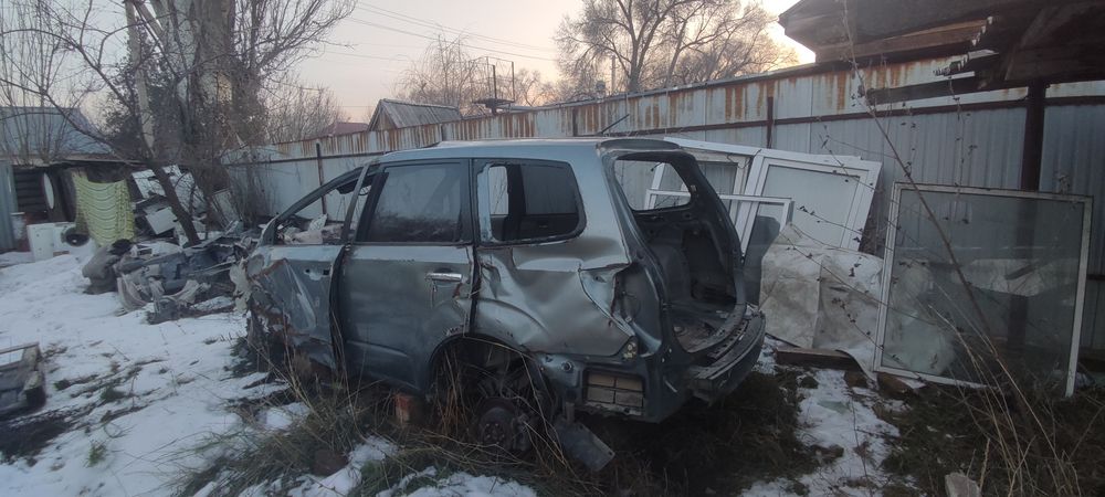 Продам запчасти от машины Subaru forester