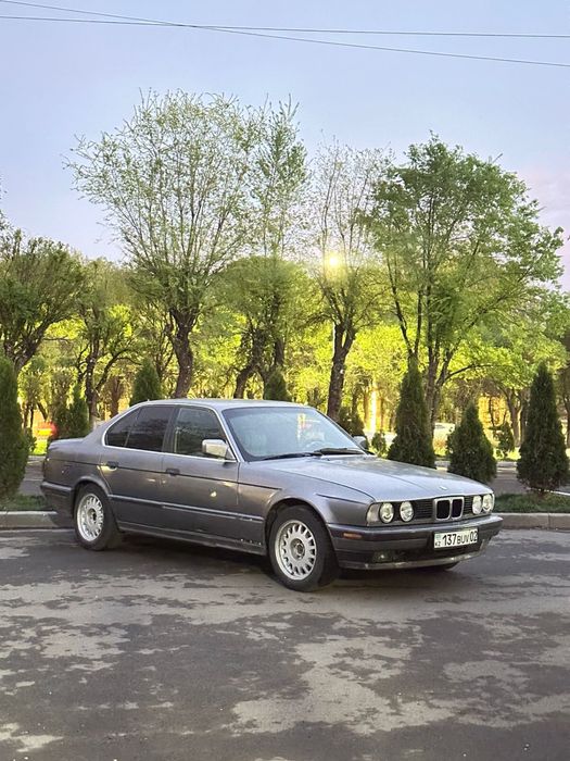 Продам BMW E34  ща нал торг