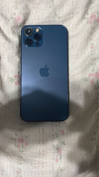 Обмениваю iphone 12 pro